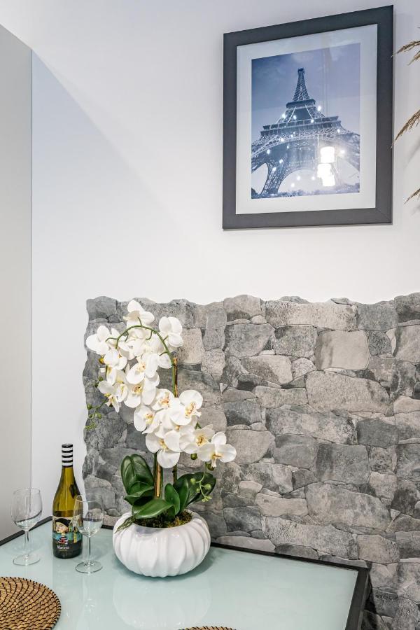 Exquisite Studio Apartment With An Original Design فالنسيا المظهر الخارجي الصورة